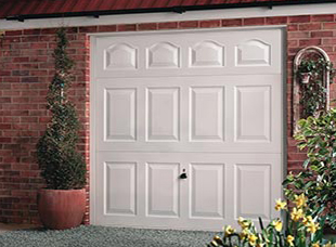 Garage Doors Manufactured By Industry Leaders
